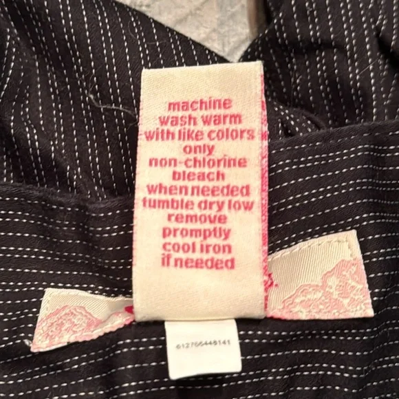 Candies capri pants size 7. - Picture 8 of 14